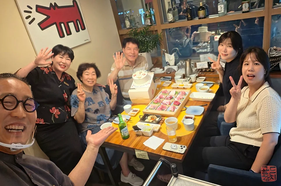 방이동 아버지 생신 가족식사, 엄마도 시샘할 만큼 다정한 두 따님의 효심